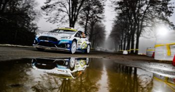 La Fiesta Rally2 di Fourmaux sulle vie del parco dell'autodromo.