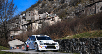 Andolfi in azione sulle strade della Garfagnana.