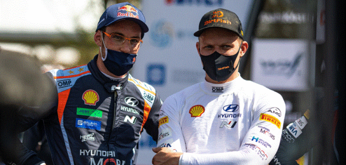 Neuville e Tanak all'arrivo della power stage in Croazia.