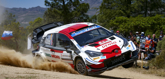 Ogier in uno dei tanti passaggi limite della prima giornata.