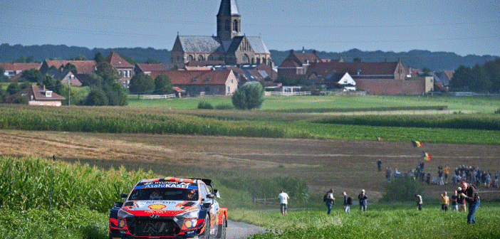 Neuville ritorna all'ombra della cattedrale con il successo a un passo.