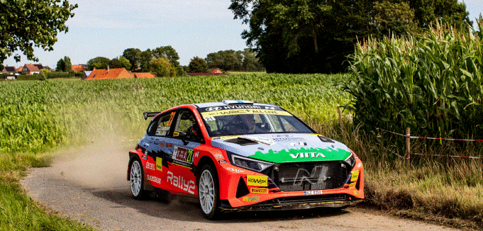 Huttunen riesce a firmare il successo in WRC2 nonostante tutto.