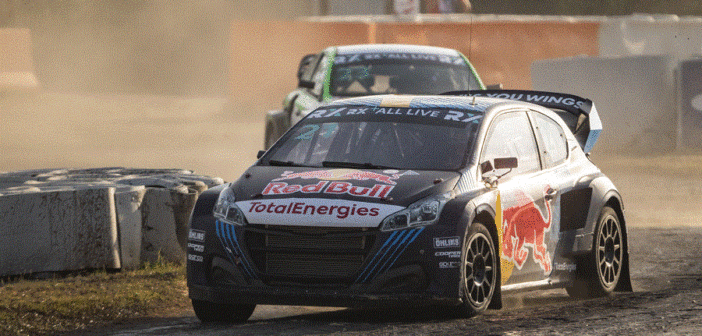 La Peugeot 208 di Timmy Hansen sul circuito di Barcellona che nel 2022..