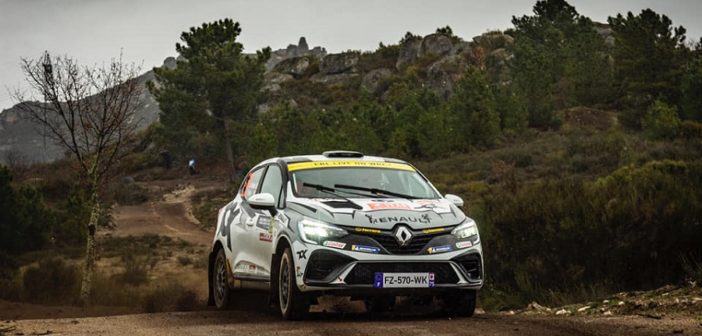 La Renalut Clio di Mabellini in azione a Fafe