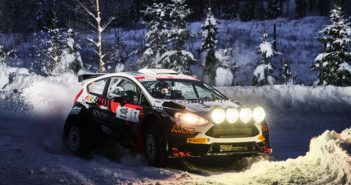 Sami Pajari al debutto sulla R5 dell'ovale blu sulle strade finlandesi.