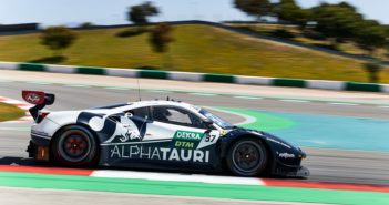 La Ferrari 488 GT3 DTM di Loeb sul circuito di Portimao.