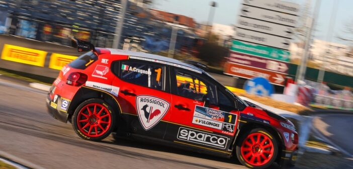 Crugnola sul circuito di Jesolo al volante della sua vettura prima di ..