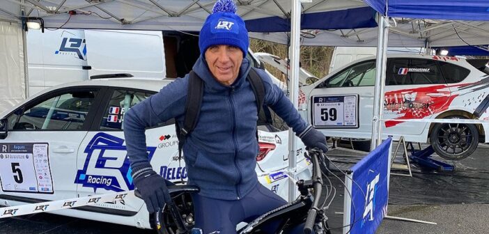 Francois a cavallo della sua MTB altra passione oltre ai rally.