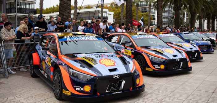 Le nuove Rally1 in bella vista nel parco di Salou ..