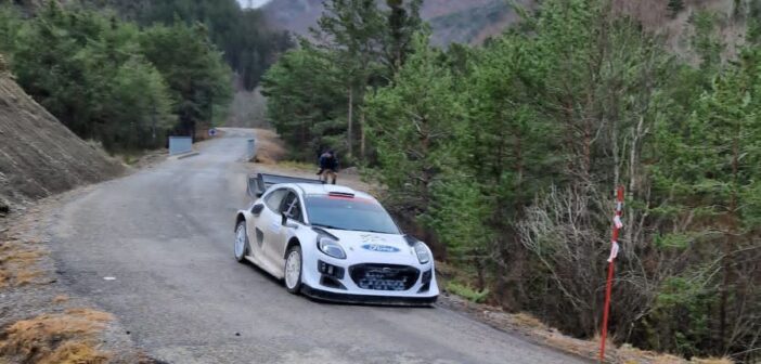 In azione la Ford Puma sulle strade francesi. (Foto Balbo)