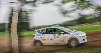 La Fiesta Rally4 di Ledda in azione sulle speciali del Liepaja