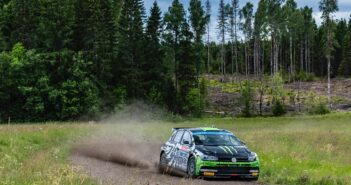 Solberg sulle strade di casa incanta.