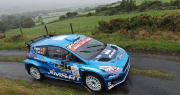 La Fiesta Rally2 di Fourmaux sulle verdi colline dell'Ulster