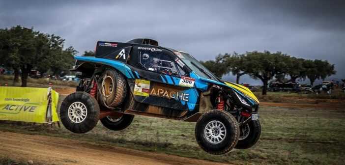 Serradori al debutto dell'Apache al Baja Portalegre 500