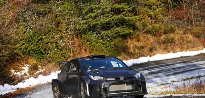 La GR Yaris Rally2 nei test pre Montecarlo (Foto Julien Pixelrallye)