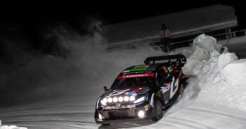 Elfyn Evans in azione sui ghiacci dell'Arctic