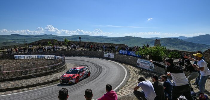 Andrea Crugnola nella sua cavalcata al Targa Florio