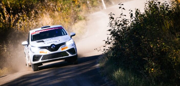 La Clio Rally4 della TGS di Valentino Ledda in azione