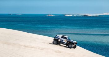 Krotov sulle suggestive dune del Qatar